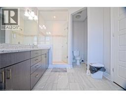 24 PICKETT Place - 26