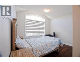 24 PICKETT Place - 27
