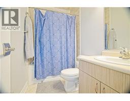24 PICKETT Place - 32
