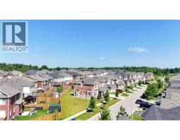 24 PICKETT Place - 4