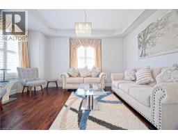 24 PICKETT Place - 9