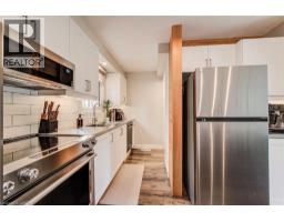165 GREEN VALLEY Drive UnitNo. 31 - 17