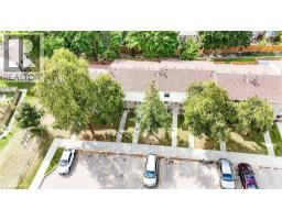 165 GREEN VALLEY Drive UnitNo. 31 - 4