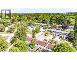 165 GREEN VALLEY Drive UnitNo. 31 - 43