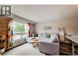 165 GREEN VALLEY Drive UnitNo. 31 - 8