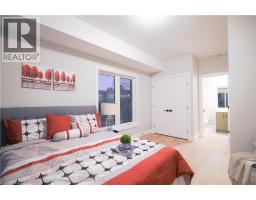 10 SOUTH CREEK Drive UnitNo. 2 - 17