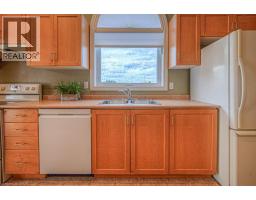 63 GATEHOUSE Drive - 12