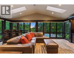 25 SUNSET Drive - 25