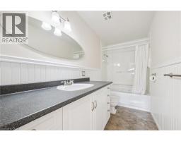 341 REDFORD Crescent - 21