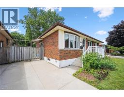 341 REDFORD Crescent - 4