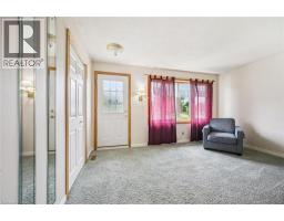 341 REDFORD Crescent - 6