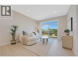52 MOON Crescent - 14