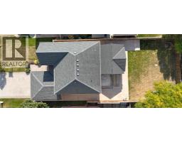 6 SHADYRIDGE Place - 31
