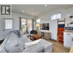 43 ELIZABETH Street - 10