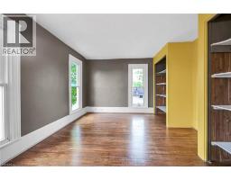 7 GREENOCK Street E - 22