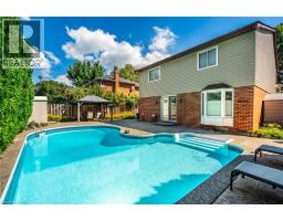 6 LILAC Court - 25