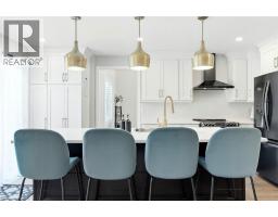 2 CALEDONIA Avenue - 11