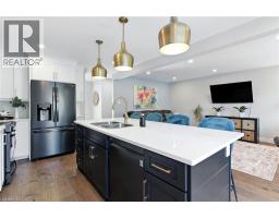 2 CALEDONIA Avenue - 14