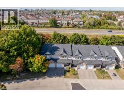 84 WESTMEADOW Drive UnitNo. 9 - 33