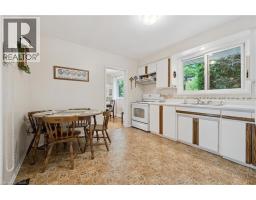 18 SIMPSON Avenue - 17
