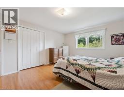 18 SIMPSON Avenue - 22