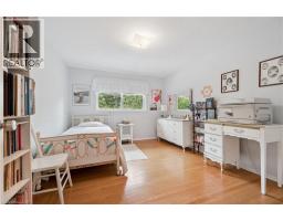 18 SIMPSON Avenue - 26