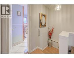 82 TIMBERLANE Crescent - 12