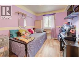 82 TIMBERLANE Crescent - 17