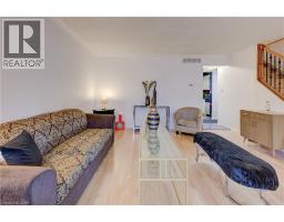 82 TIMBERLANE Crescent - 5