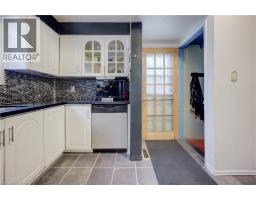 82 TIMBERLANE Crescent - 8