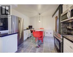82 TIMBERLANE Crescent - 9