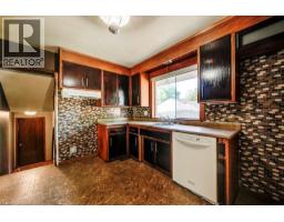 33 EVERGREEN Crescent - 15