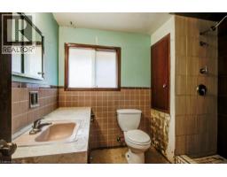 33 EVERGREEN Crescent - 20