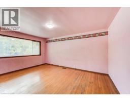 33 EVERGREEN Crescent - 23