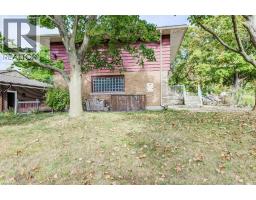 33 EVERGREEN Crescent - 41