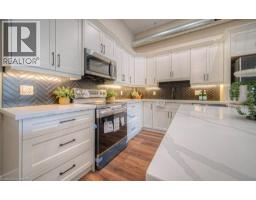 1 BOND Street - 14