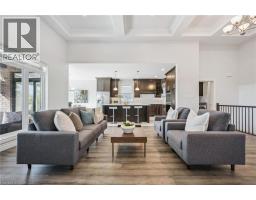 530 KROTZ Street E - 10