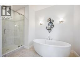 530 KROTZ Street E - 25