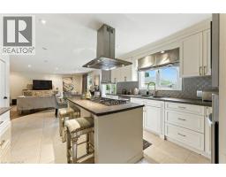 267 MEMORIAL Drive - 10