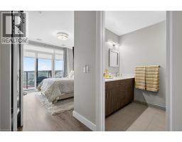 15 GLEBE Street UnitNo. 1313 - 12