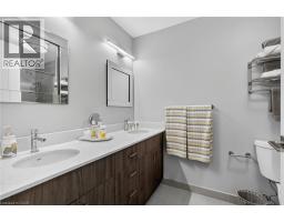 15 GLEBE Street UnitNo. 1313 - 14