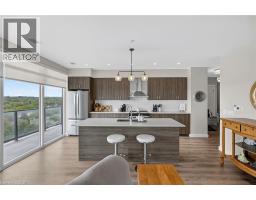 15 GLEBE Street UnitNo. 1313 - 6