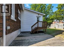 456 WATERLOO Street S - 28