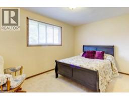 582 SKYLARK Road - 18