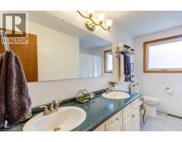 582 SKYLARK Road - 20