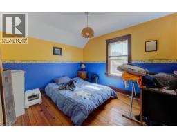32 ELGIN Street - 19