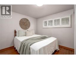 3 WHITE OAKS Avenue - 18