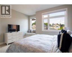 19 SECINARO Avenue - 31