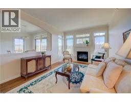 165 CHANDOS Drive UnitNo. 40 - 10