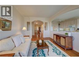 165 CHANDOS Drive UnitNo. 40 - 11